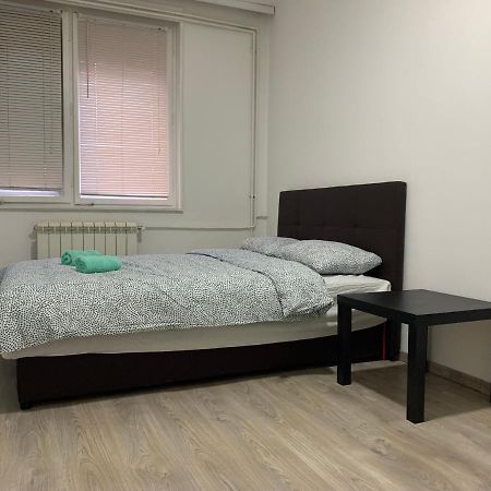 Private Rooms Belgrade Hostel Exterior photo